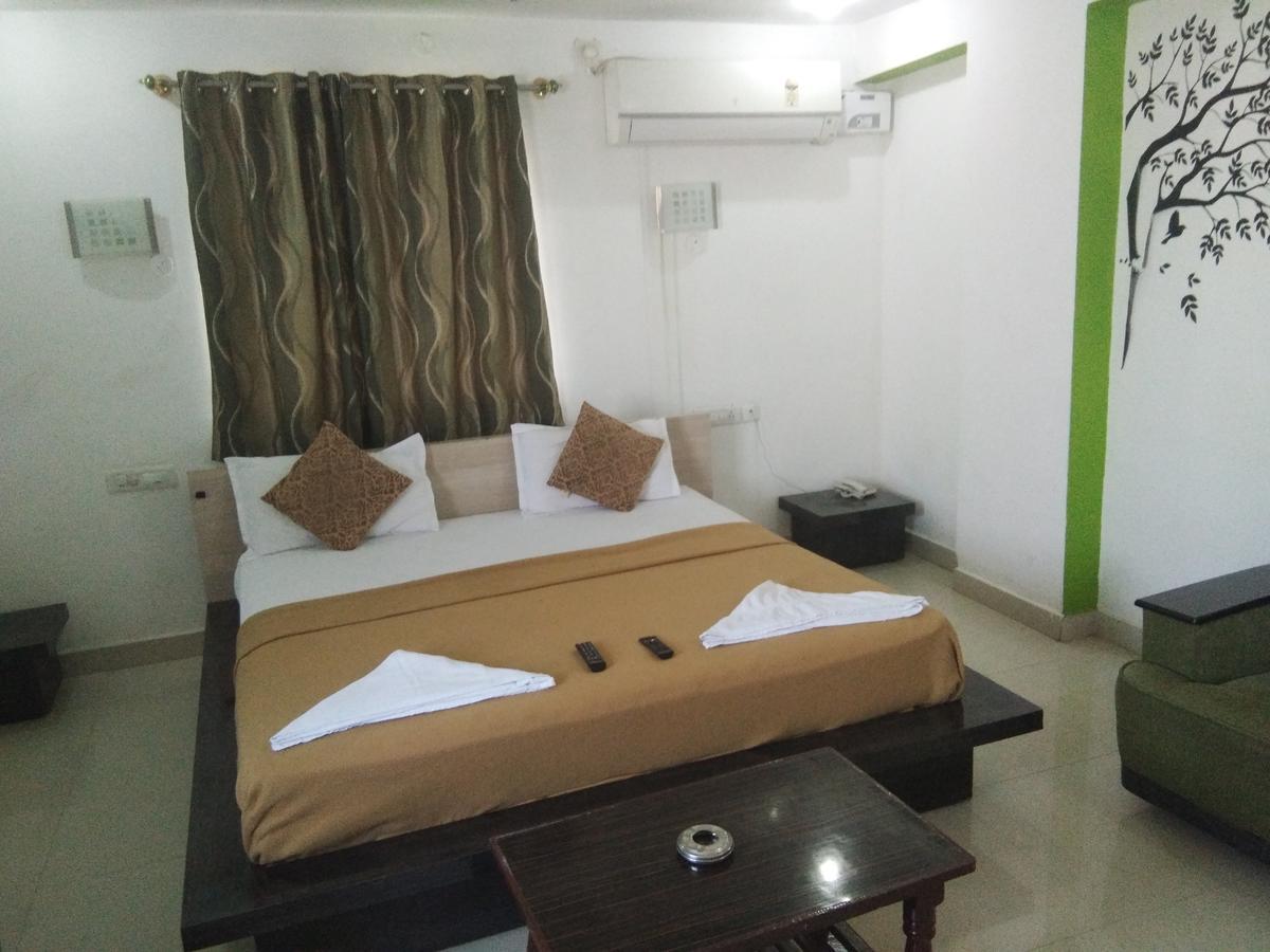 Sairam Residency Hotel Tirupati Exterior foto