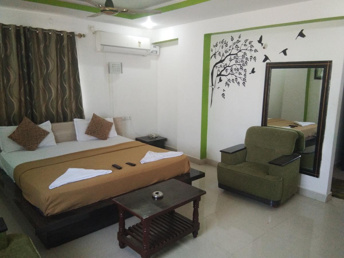 Sairam Residency Hotel Tirupati Exterior foto